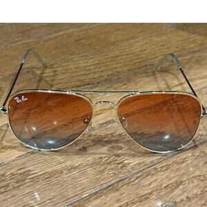NWT Ray-Ban Aviator Gradient Sunglasses RB3025 Gold Frame Brown Lens 58 14 140